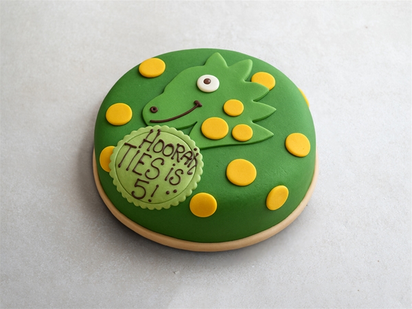 Dino Marsepeintaart